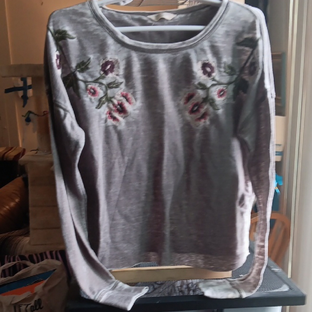 Lucky Brand Pink and Gray Crew Neck Sweater with Floral Embroidery